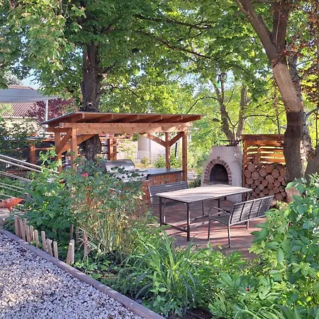 Cinegefeszek Nyaralohaz Holiday home