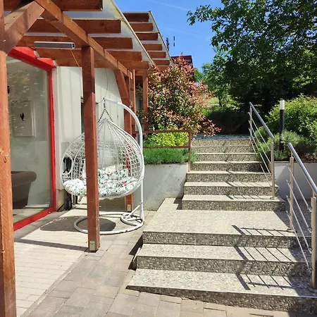 Cinegefeszek Nyaralohaz Holiday home *