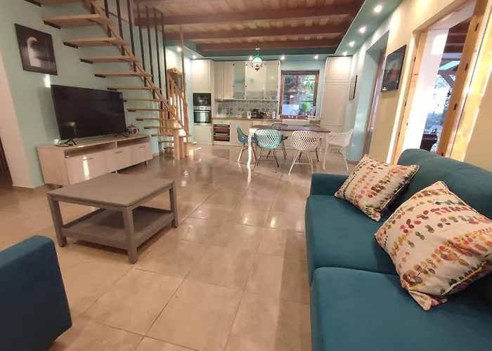 Cinegefeszek Nyaralohaz Siofok