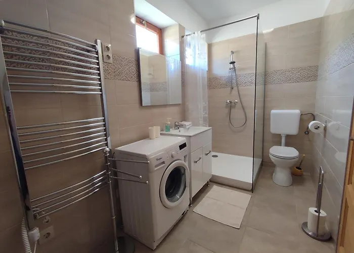 Cinegefeszek Nyaralohaz Tatil Evi