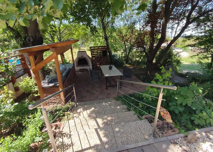 בית נופש Cinegefeszek Nyaralohaz *