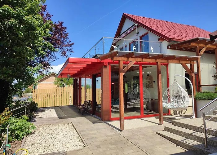 Cinegefeszek Nyaralohaz Tatil Evi Siofok